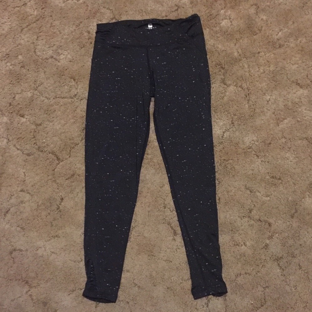 Free2b Leggings